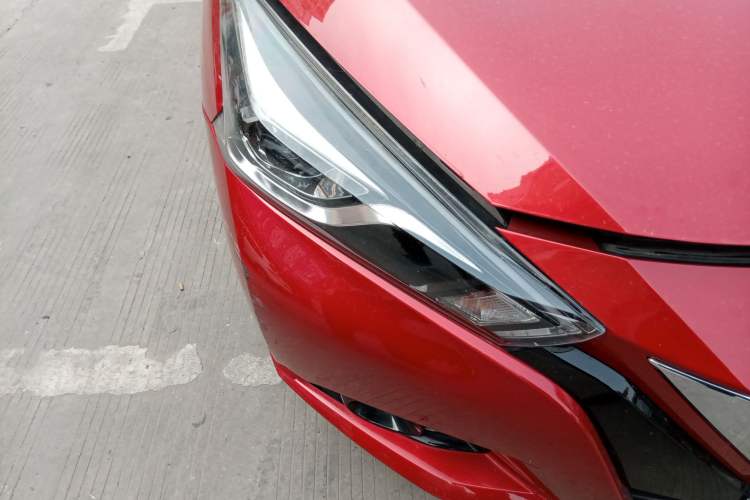 Used Nissan Lannia 2019 1.6L CVT Cool Edition China VI Right Front Headlight