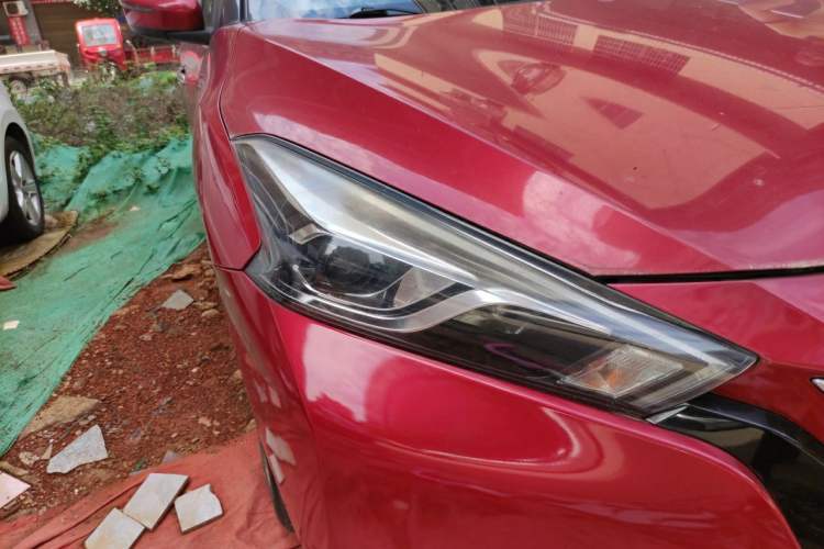 Used Nissan Lannia 2019 1.6L CVT Smart Connect Smart Cool Version China V Standard Right Front Headlight