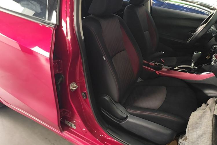 Used Nissan Lannia 2019 1.6L CVT Cool Edition China VI Right Front Seat