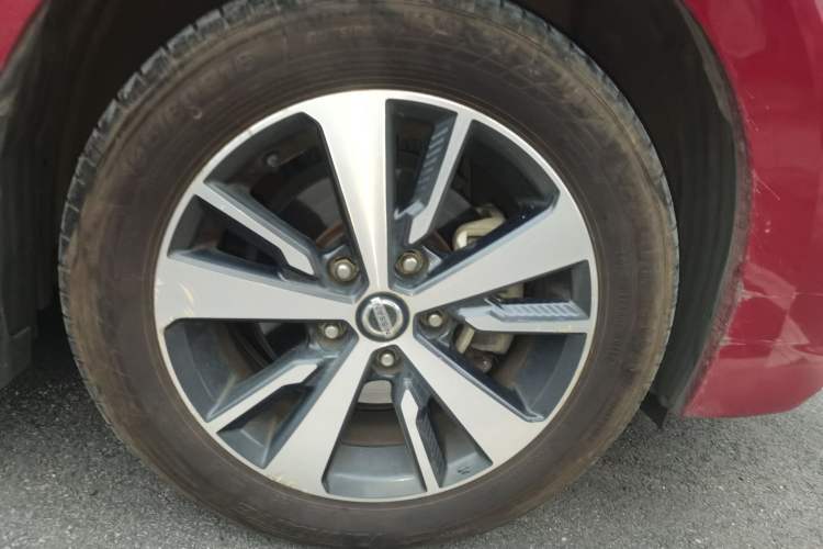 Used Nissan Lannia 2019 1.6L CVT Cool Edition China VI Right Front Wheel Hub