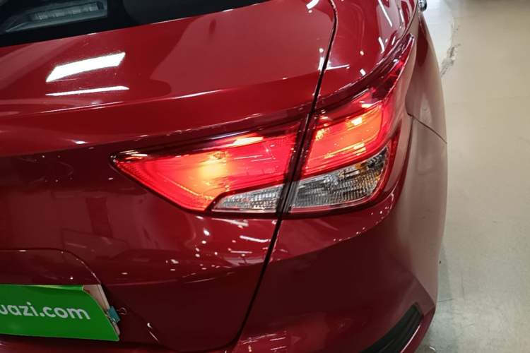 Used Nissan Lannia 2019 1.6L CVT Cool Edition China VI Right Rear Taillight