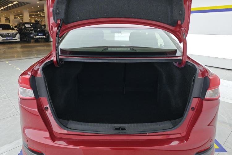 Used Nissan Lannia 2019 1.6L CVT Cool Edition China VI Trunk