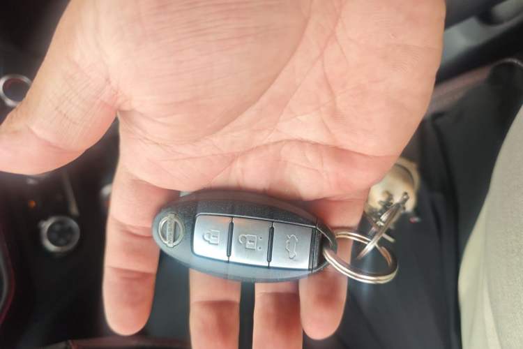 Used Nissan Lannia 2019 1.6L CVT Smart Connect Smart Cool Version China V Standard Vehicle Key