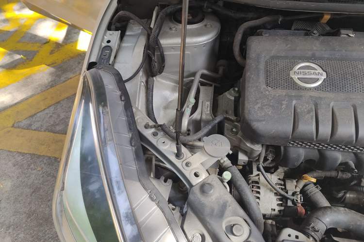 Used Nissan Lannia 2019 1.6L Manual Fashion Edition China V Standard Engine Bay Right