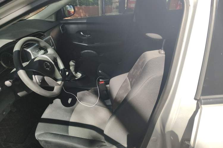 Used Nissan Lannia 2019 1.6L Manual Fashion Edition China V Standard Left Front Seat