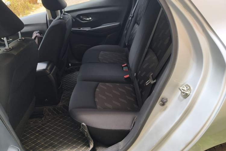 Used Nissan Lannia 2019 1.6L Manual Fashion Edition China VI Standard Left Rear Seat