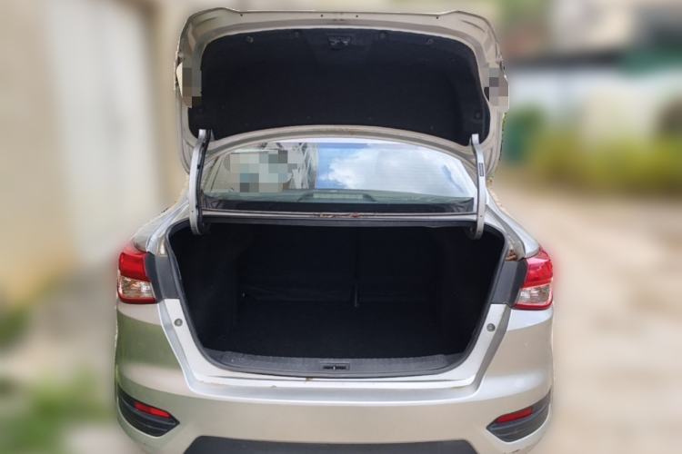 Used Nissan Lannia 2019 1.6L Manual Fashion Edition China VI Standard Trunk