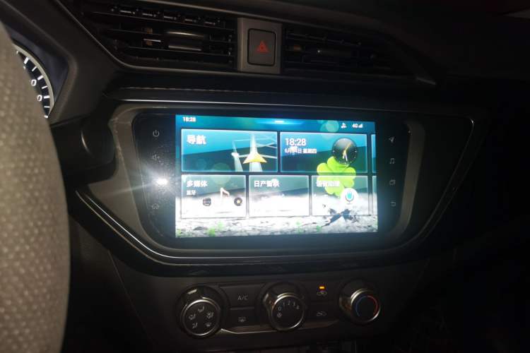 Used Nissan Lannia 2019 1.6L CVT Smart Connect Smart Cool Version China V Standard Audio And AC Panel