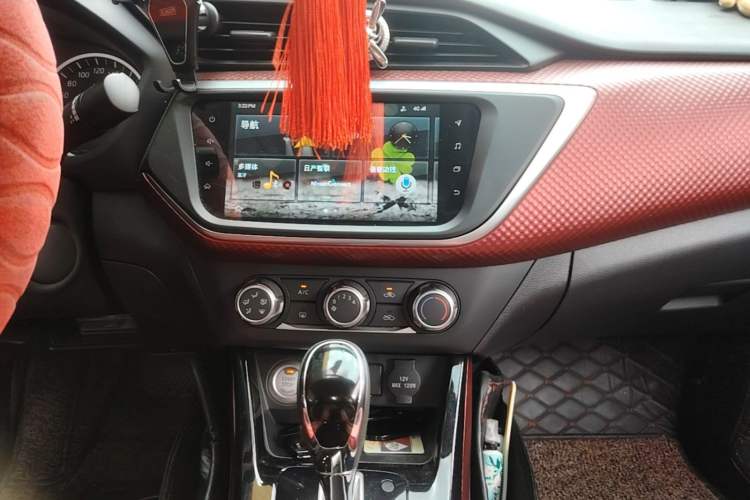 Used Nissan Lannia 2019 1.6L CVT Smart Connect Smart Cool Version China VI Standard Audio And AC Panel
