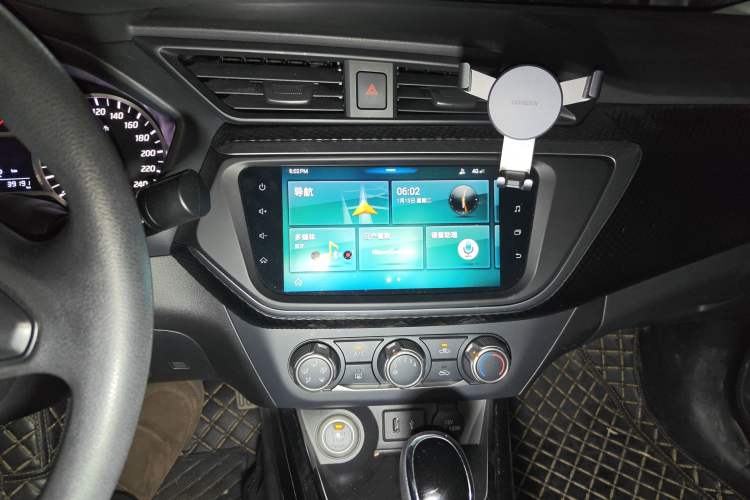 Used Nissan Lannia 2019 1.6L CVT Smart Connect Smart Cool Version China VI Standard Audio And AC Panel