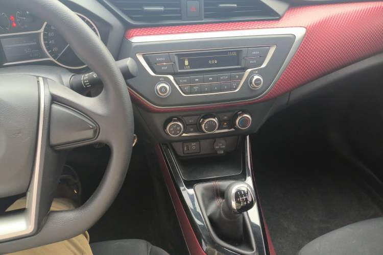 Used Nissan Lannia 2019 1.6L Manual Cool Edition China VI Audio And AC Panel