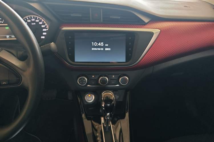 Used Nissan Lannia 2019 1.6L CVT Smart Connect Smart Cool Version China VI Standard Audio And AC Panel