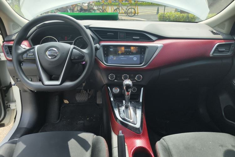Used Nissan Lannia 2019 1.6L CVT Smart Connect Smart Cool Version China VI Standard Center Console