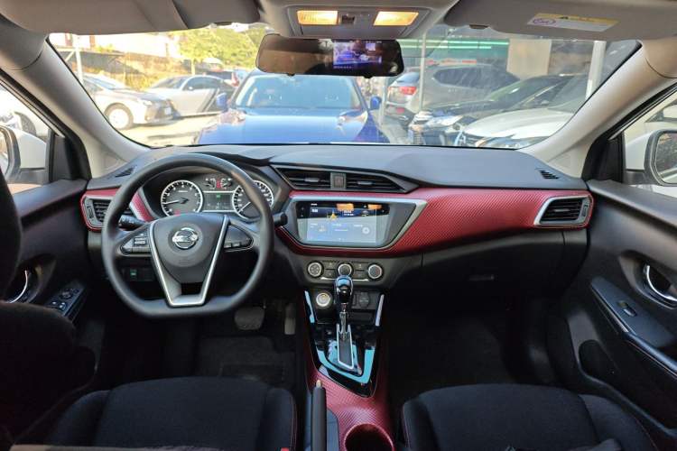 Used Nissan Lannia 2019 1.6L CVT Smart Connect Smart Cool Version China VI Standard Center Console