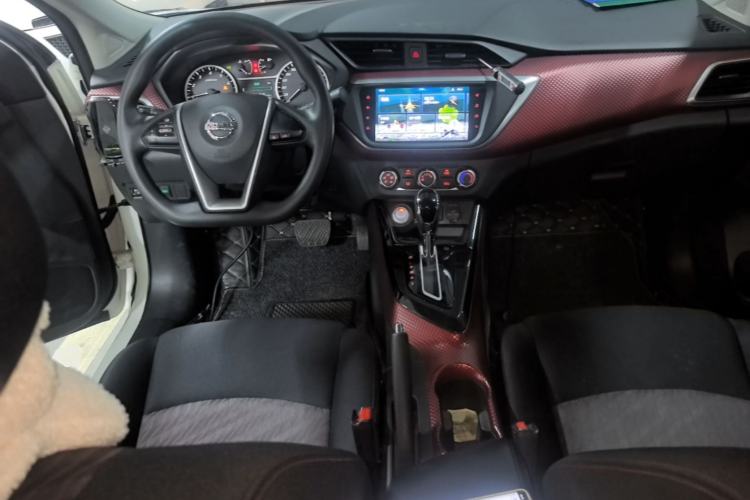 Used Nissan Lannia 2019 1.6L CVT Smart Connect Smart Cool Version China VI Standard Center Console