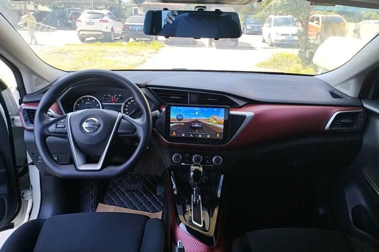Used Nissan Lannia 2019 1.6L CVT Cool Edition China VI Center Console