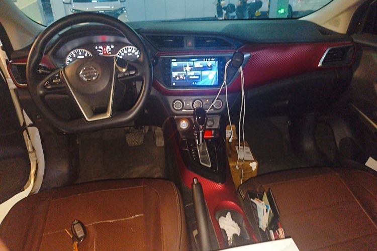 Used Nissan Lannia 2019 1.6L CVT Smart Connect Smart Cool Version China VI Standard Center Console