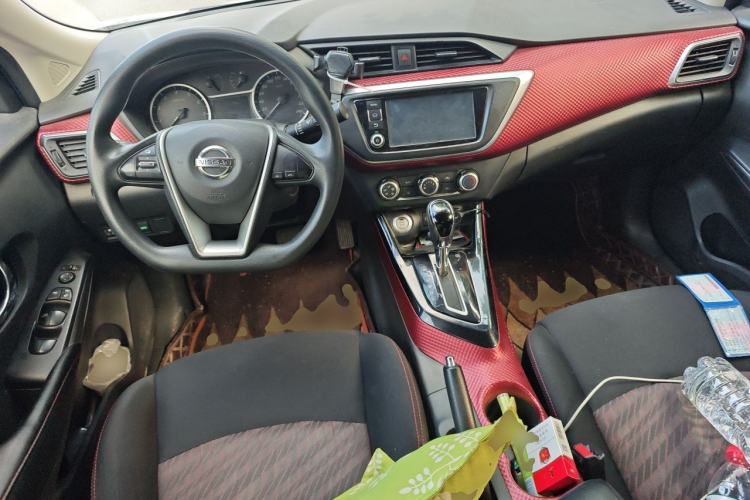 Used Nissan Lannia 2019 1.6L CVT Smart Connect Smart Cool Version China VI Standard Center Console