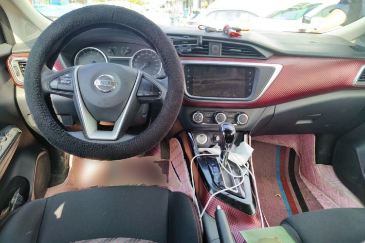 Used Nissan Lannia 2019 1.6L CVT Smart Connect Smart Cool Version China VI Standard Center Console