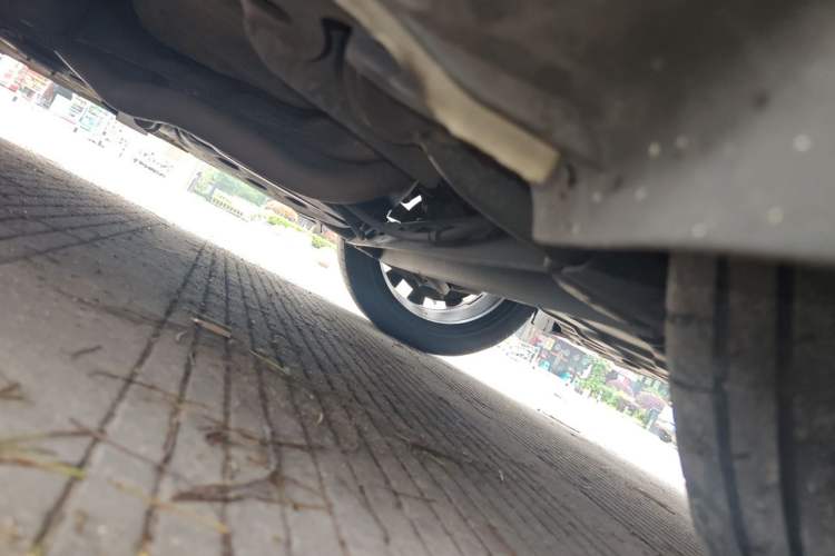 Used Nissan Lannia 2019 1.6L CVT Smart Connect Smart Cool Version China V Standard Chassis Rear Left