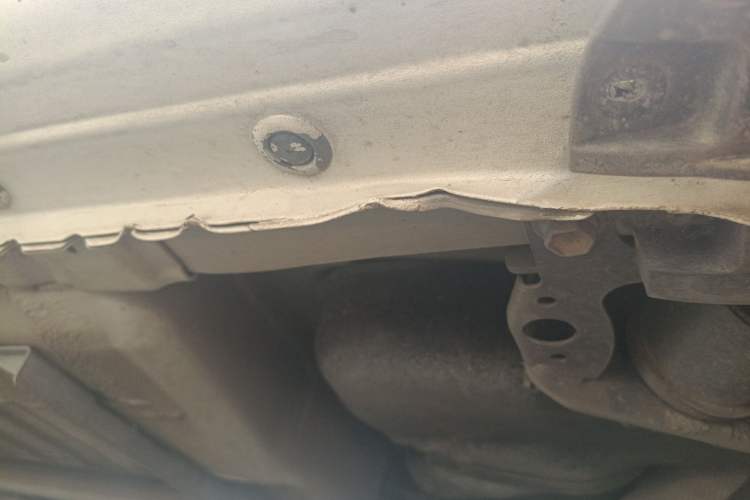 Used Nissan Lannia 2019 1.6L CVT Smart Connect Smart Cool Version China V Standard Chassis Rear Left