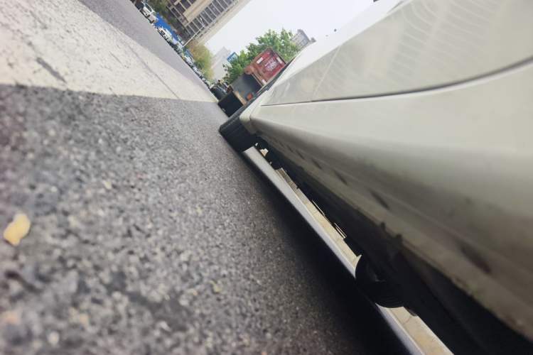 Used Nissan Lannia 2019 1.6L CVT Smart Connect Smart Cool Version China VI Standard Chassis Rear Left