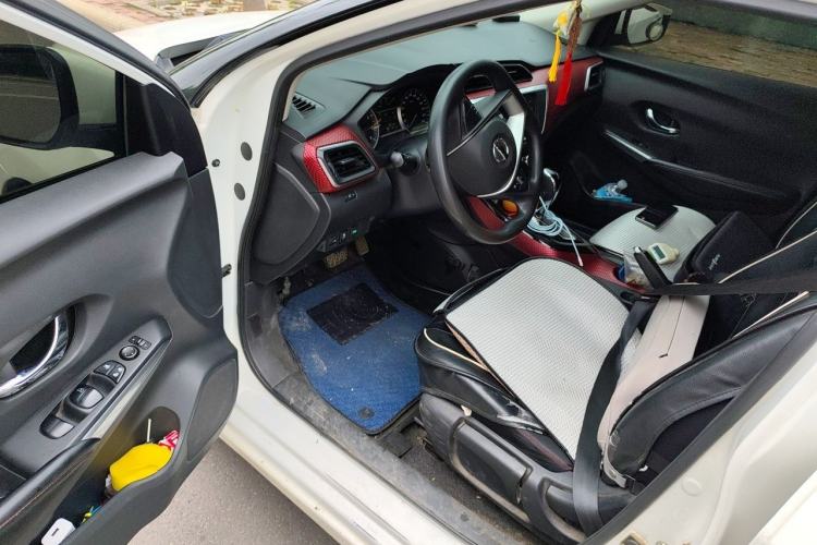 Used Nissan Lannia 2019 1.6L CVT Smart Connect Smart Cool Version China V Standard Driver Seat