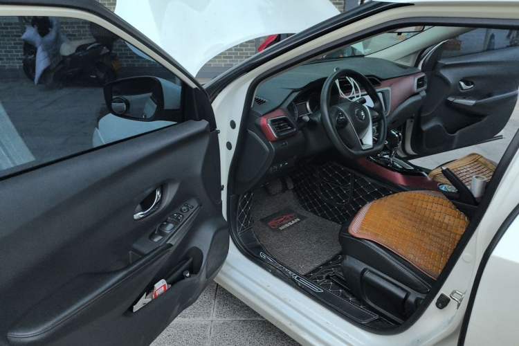 Used Nissan Lannia 2019 1.6L CVT Smart Connect Smart Cool Version China VI Standard Driver Seat