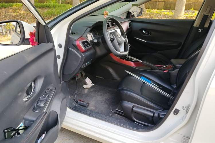 Used Nissan Lannia 2019 1.6L CVT Smart Connect Smart Cool Version China VI Standard Driver Seat