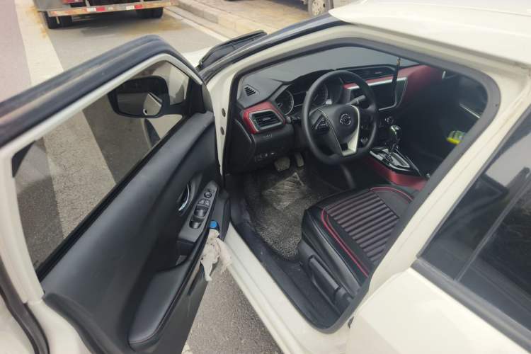 Used Nissan Lannia 2019 1.6L CVT Smart Connect Smart Cool Version China VI Standard Driver Seat