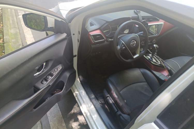 Used Nissan Lannia 2019 1.6L CVT Smart Connect Smart Cool Version China V Standard Driver Seat