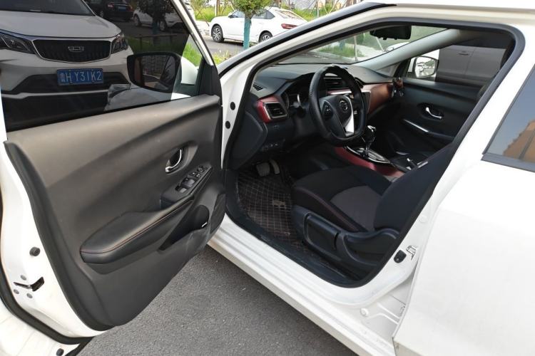 Used Nissan Lannia 2019 1.6L CVT Smart Connect Smart Cool Version China VI Standard Driver Seat