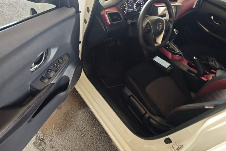 Used Nissan Lannia 2019 1.6L CVT Smart Connect Smart Cool Version China VI Standard Driver Seat