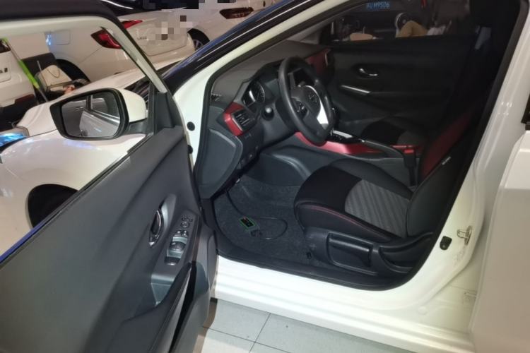 Used Nissan Lannia 2019 1.6L CVT Cool Edition China VI Driver Seat
