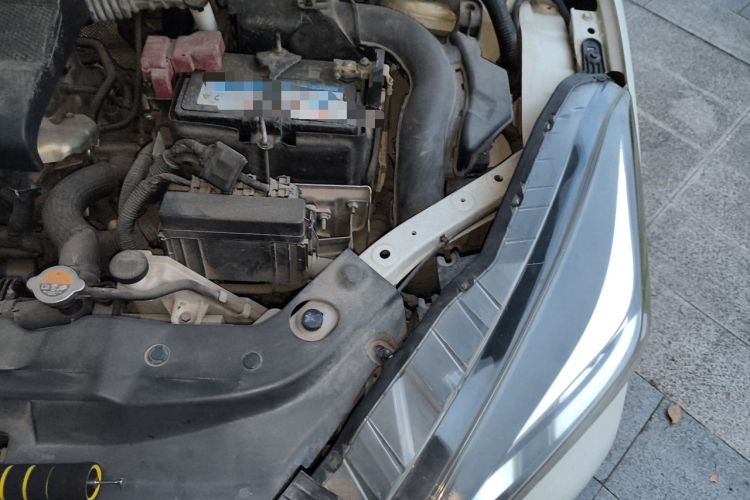 Used Nissan Lannia 2019 1.6L CVT Smart Connect Smart Cool Version China VI Standard Engine Bay Left