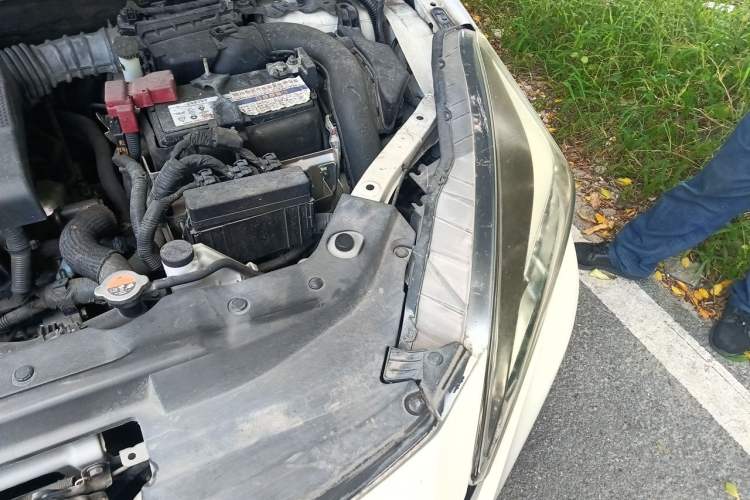 Used Nissan Lannia 2019 1.6L CVT Smart Connect Smart Cool Version China VI Standard Engine Bay Left