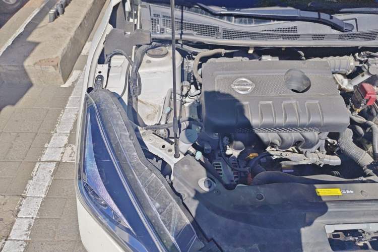 Used Nissan Lannia 2019 1.6L CVT Smart Connect Smart Cool Version China V Standard Engine Bay Right