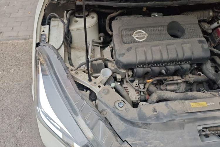 Used Nissan Lannia 2019 1.6L CVT Smart Connect Smart Cool Version China V Standard Engine Bay Right