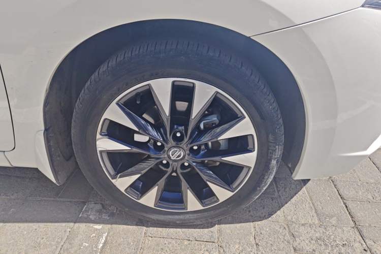Used Nissan Lannia 2019 1.6L CVT Smart Connect Smart Cool Version China V Standard Exterior 4