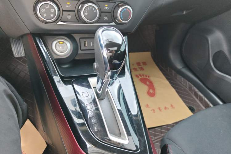 Used Nissan Lannia 2019 1.6L CVT Smart Connect Smart Cool Version China V Standard Gear Lever