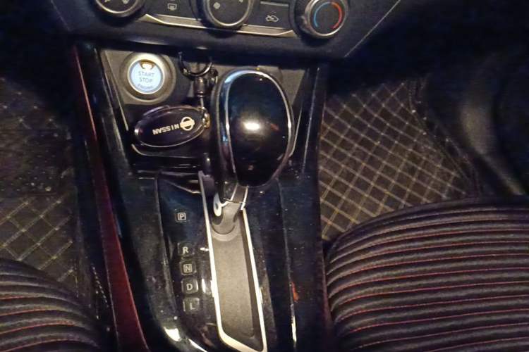 Used Nissan Lannia 2019 1.6L CVT Smart Connect Smart Cool Version China V Standard Gear Lever