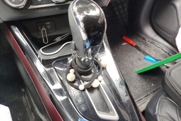 Used Nissan Lannia 2019 1.6L CVT Cool Edition China V Standard Gear Lever