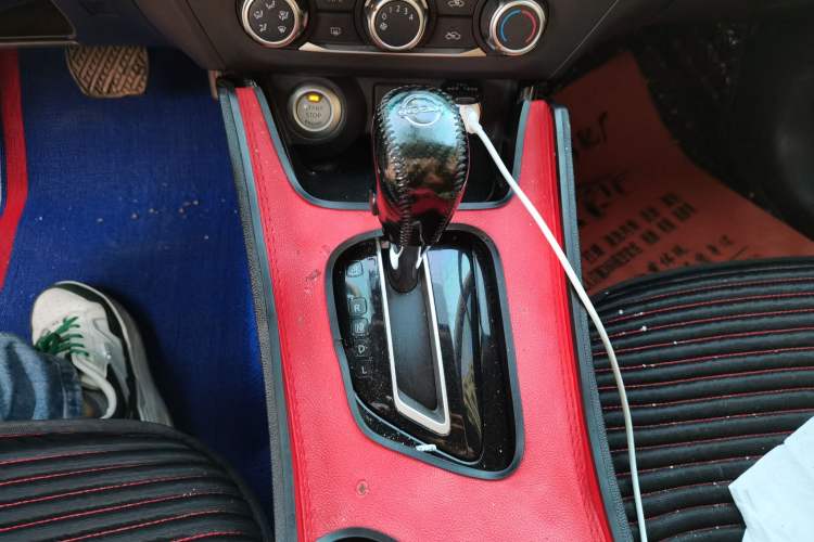 Used Nissan Lannia 2019 1.6L CVT Smart Connect Smart Cool Version China V Standard Gear Lever