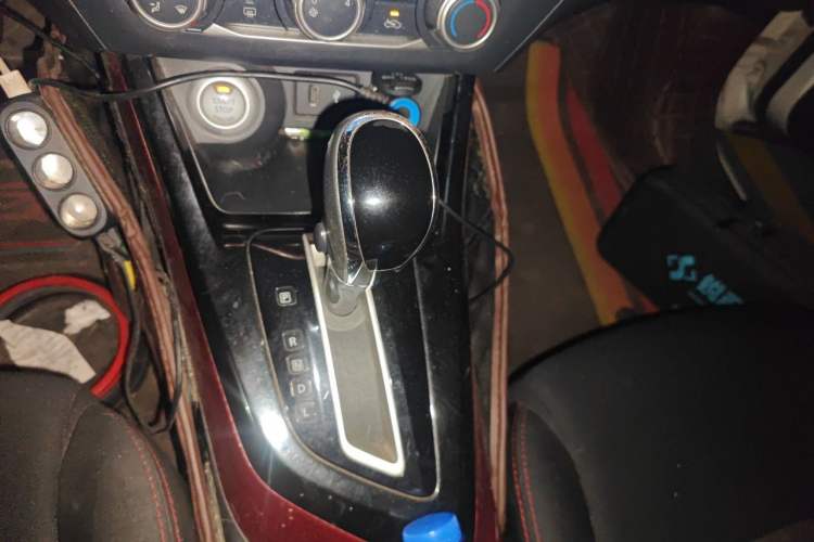 Used Nissan Lannia 2019 1.6L CVT Smart Connect Smart Cool Version China V Standard Gear Lever