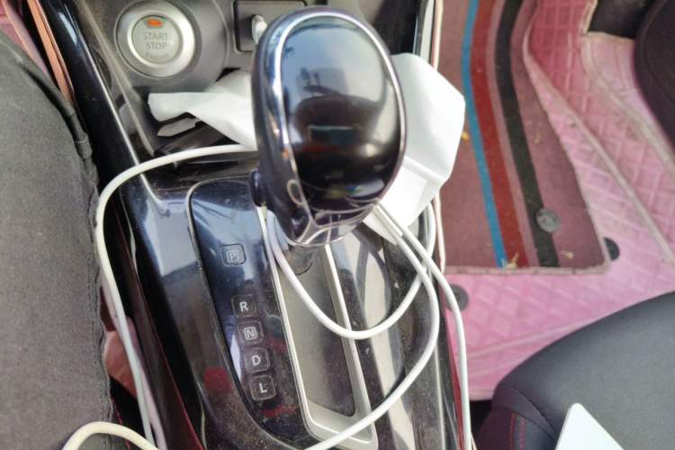 Used Nissan Lannia 2019 1.6L CVT Smart Connect Smart Cool Version China VI Standard Gear Lever