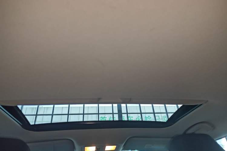 Used Nissan Lannia 2019 1.6L CVT Smart Connect Smart Cool Version China VI Standard Headliner