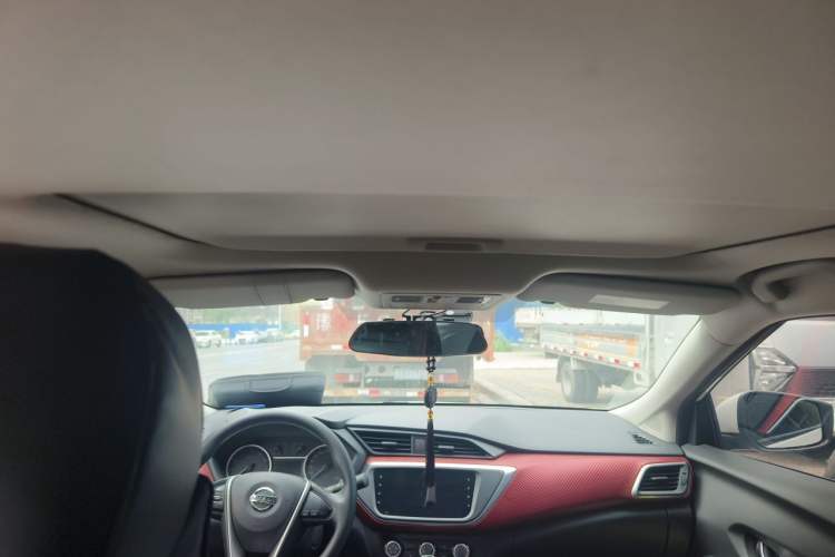 Used Nissan Lannia 2019 1.6L CVT Smart Connect Smart Cool Version China VI Standard Headliner