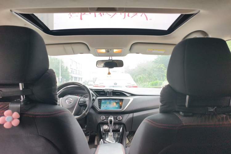 Used Nissan Lannia 2019 1.6L CVT Smart Connect Smart Cool Version China VI Standard Headliner