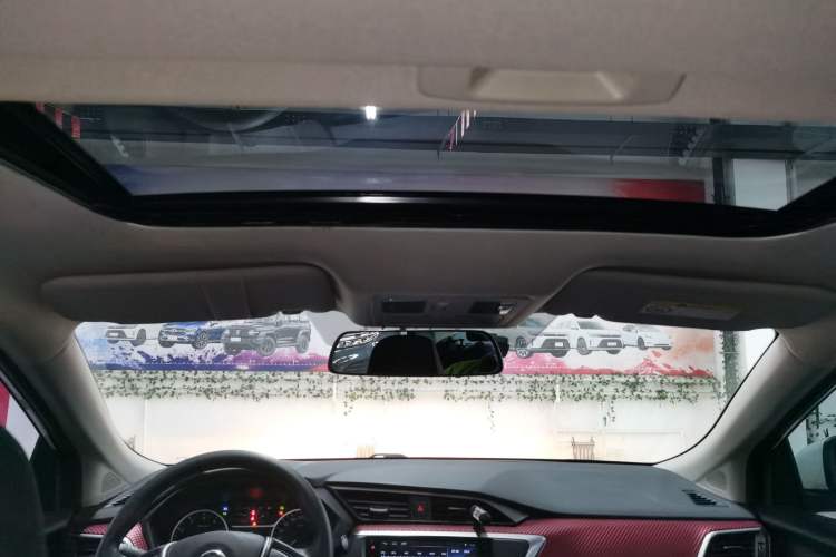 Used Nissan Lannia 2019 1.6L Manual Cool Edition China VI Headliner