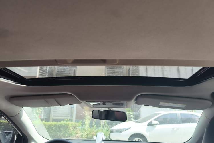Used Nissan Lannia 2019 1.6L CVT Smart Connect Smart Cool Version China V Standard Headliner